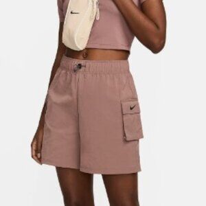 Nike NWT Sportswear Essential Women's Woven High-Rise Shorts